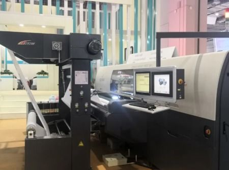 智繪經(jīng)緯 專注紡織品數(shù)碼印花設(shè)備研發(fā)、生產(chǎn)與服務(wù)的專業(yè)化先鋒